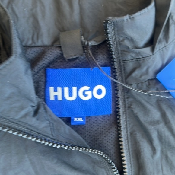 HUGO by Hugo Boss
Men's Benno Colorblocked Hooded Track Jacket - Picture 6 of 9